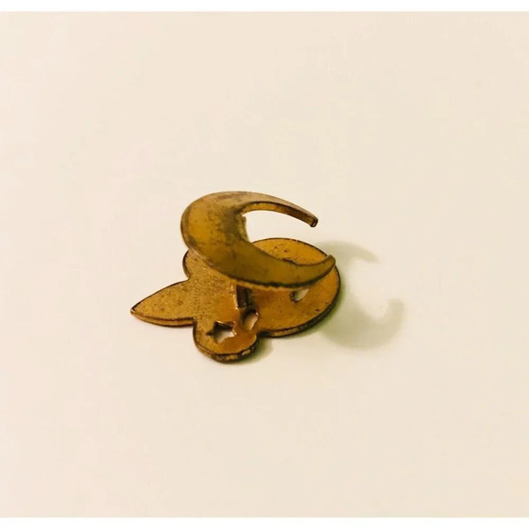 Vintage Boy Scout Pin  Button Hole Lapel - Picture 3 of 7